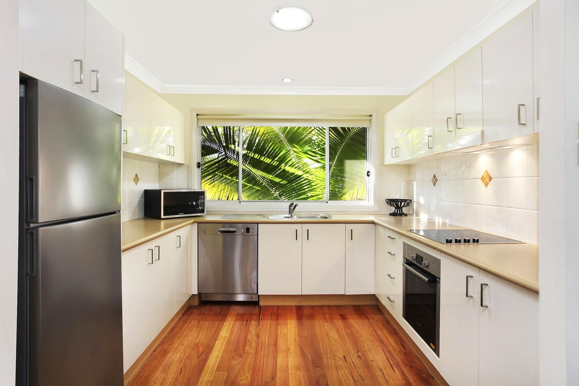 Flynns On Surf Beach Villas Port Macquarie Bagian luar foto